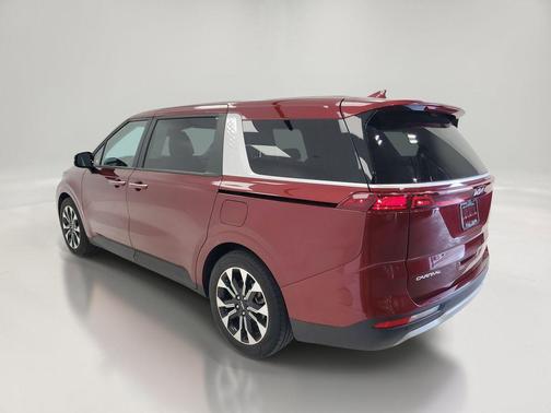 Flare Red 2024 Kia Carnival EX