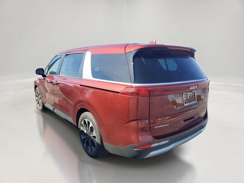 Flare Red 2024 Kia Carnival EX