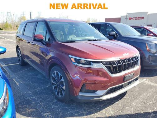 Flare Red 2024 Kia Carnival EX