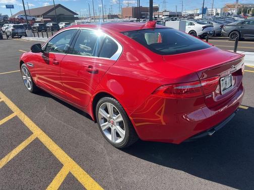 2018 Jaguar XE 25t Premium