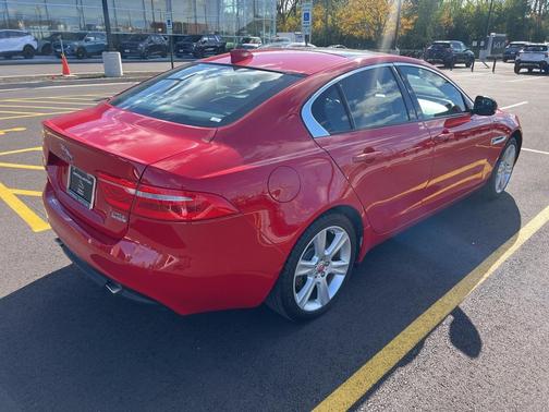 2018 Jaguar XE 25t Premium
