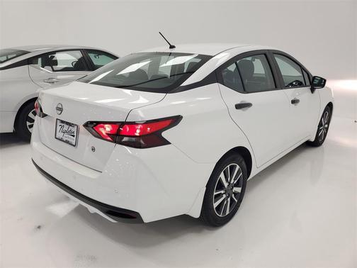 2024 Nissan Versa 1.6 S