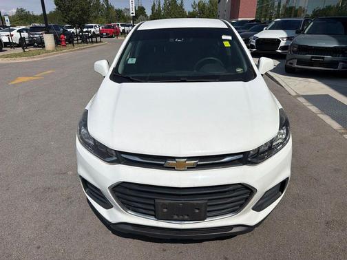 Summit White 2020 Chevrolet Trax LS