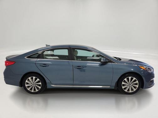 Nouveau Blue 2015 Hyundai SONATA Sport