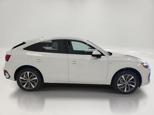 Glacier White 2021 Audi Q5 45 Premium