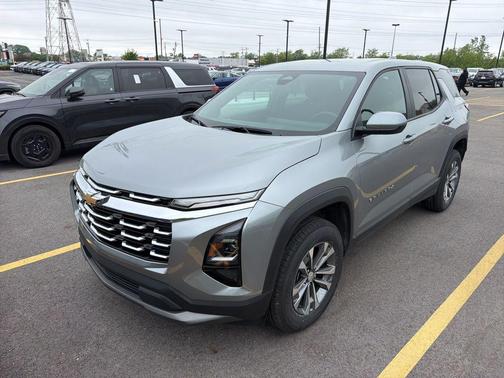 Sterling Gray Metallic 2025 Chevrolet Equinox 1LT