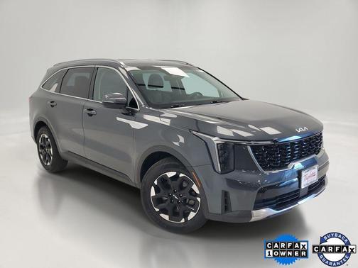 Gravity Grey 2024 Kia Sorento S