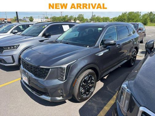 Gravity Grey 2024 Kia Sorento S
