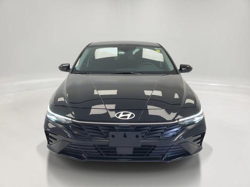 Abyss Black 2024 Hyundai ELANTRA SEL