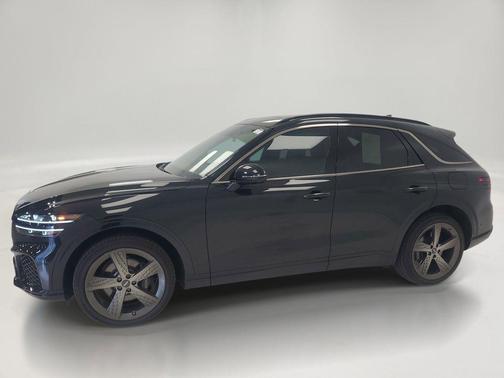 Vik Black 2025 Genesis GV70 3.5T AWD Sport