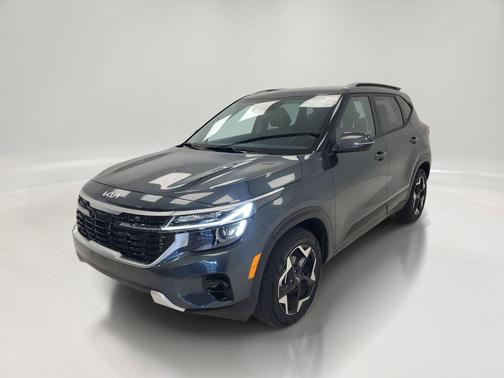 Gravity Gray 2025 Kia Seltos S