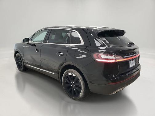 2021 Lincoln Nautilus Reserve