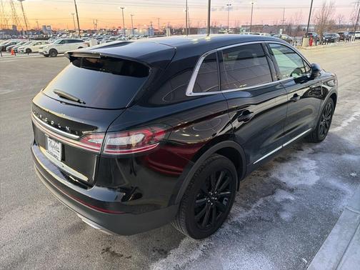 2021 Lincoln Nautilus Reserve