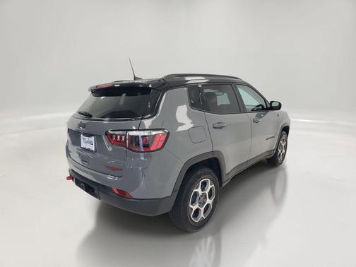 Sting-Gray Clearcoat 2022 Jeep Compass Trailhawk