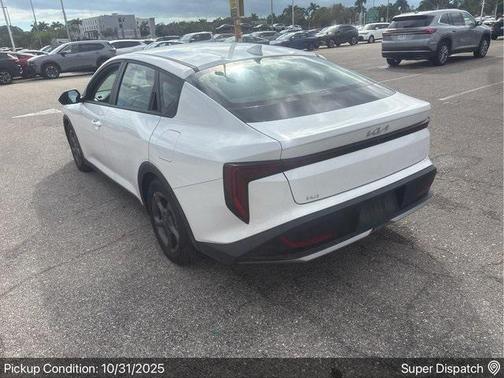 2025 Kia K4 LXS