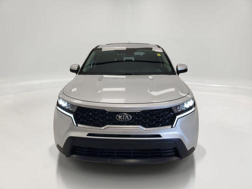 Sparkling Silver 2021 Kia Sorento LX