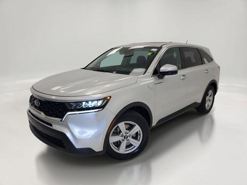 Sparkling Silver 2021 Kia Sorento LX