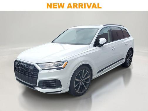 Glacier White Metallic 2023 Audi Q7 55 Prestige