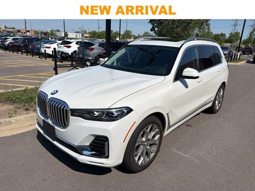 Mineral White Metallic 2020 BMW X7 xDrive40i