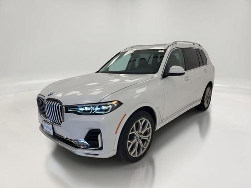 Mineral White Metallic 2020 BMW X7 xDrive40i
