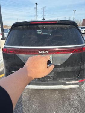 2023 Kia Carnival LX