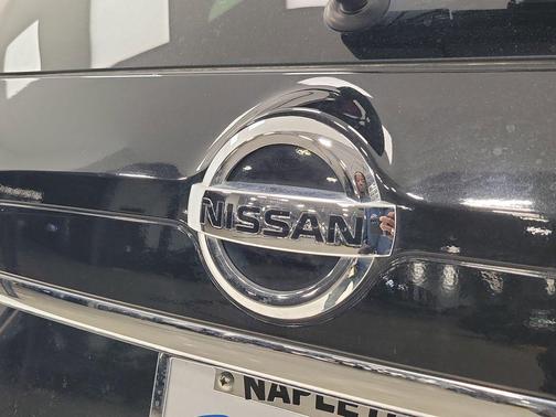 Magnetic Black 2017 Nissan Rogue SL