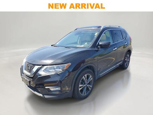 Magnetic Black 2017 Nissan Rogue SL