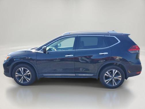 Magnetic Black 2017 Nissan Rogue SL