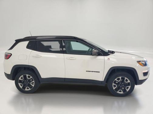 White Clearcoat 2018 Jeep Compass Trailhawk