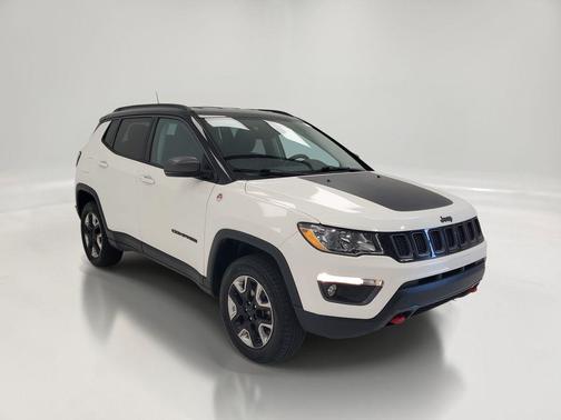 White Clearcoat 2018 Jeep Compass Trailhawk