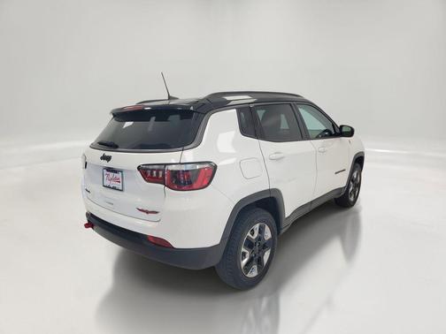 White Clearcoat 2018 Jeep Compass Trailhawk