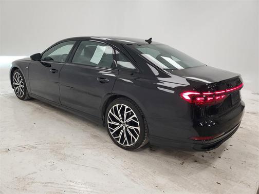 2023 Audi A8 L 55 TFSI quattro Tiptronic