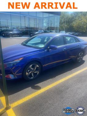 2022 Hyundai ELANTRA SEL