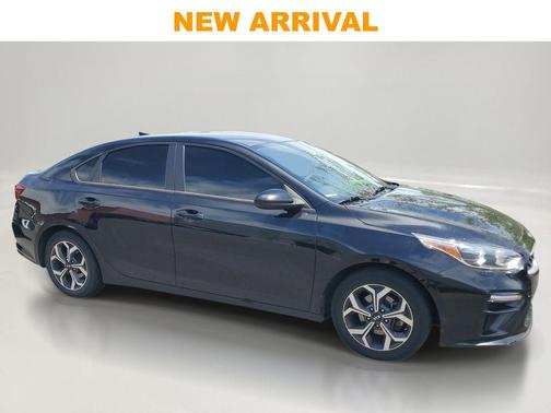 Aurora Black 2021 Kia Forte LXS