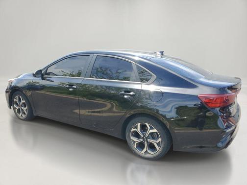 Aurora Black 2021 Kia Forte LXS