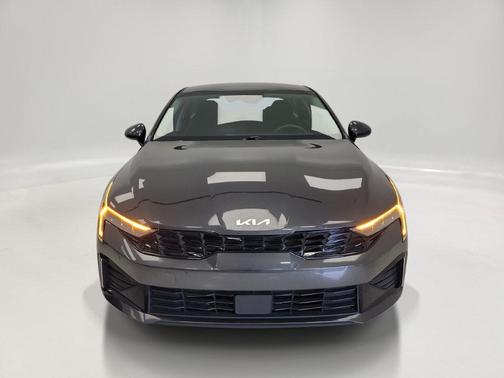 Interstellar Gray 2025 Kia K5 LXS