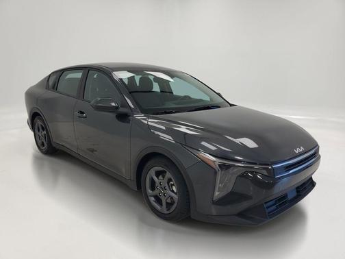 Interstellar Gray 2025 Kia K4 LXS