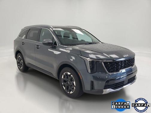 Gravity Grey 2024 Kia Sorento S