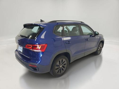 Dusk Blue Metallic 2022 Volkswagen Taos 1.5T S