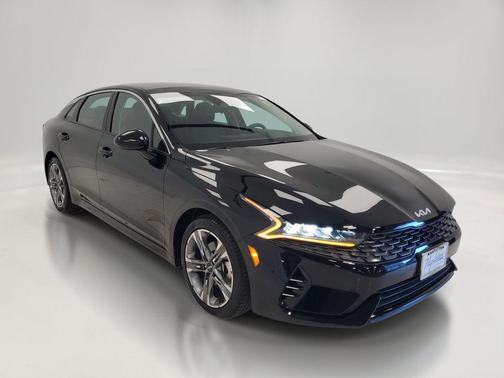 Ebony Black 2024 Kia K5 EX