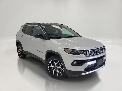 Silver Zynith Metallic Clearcoat 2025 Jeep Compass Limited
