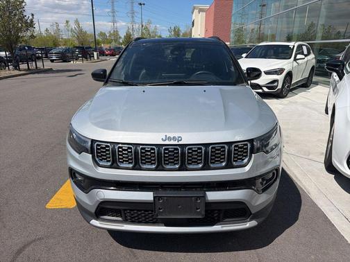 Silver Zynith Metallic Clearcoat 2025 Jeep Compass Limited
