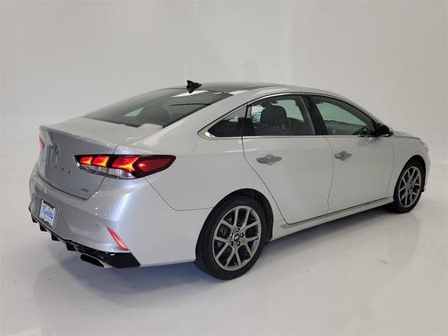 2019 Hyundai SONATA Limited 2.0T