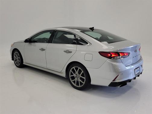 2019 Hyundai SONATA Limited 2.0T