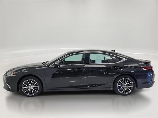 2022 Lexus ES 350 Base