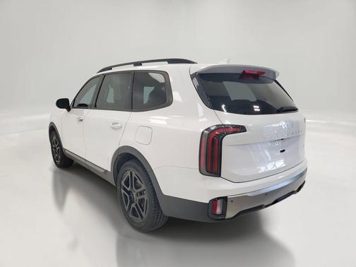 Glacial White Pearl 2023 Kia Telluride EX X-Line