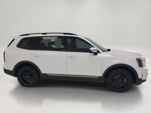 Glacial White Pearl 2023 Kia Telluride EX X-Line