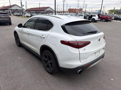 Alfa White 2019 Alfa Romeo Stelvio Base