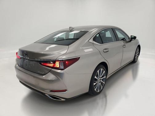 2019 Lexus ES 350 Base