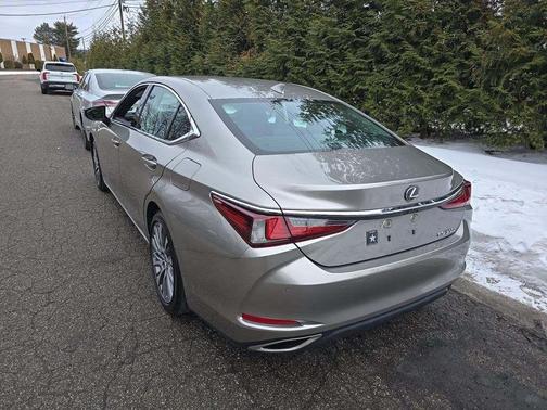 2019 Lexus ES 350 Base